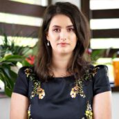 Cristina Bara