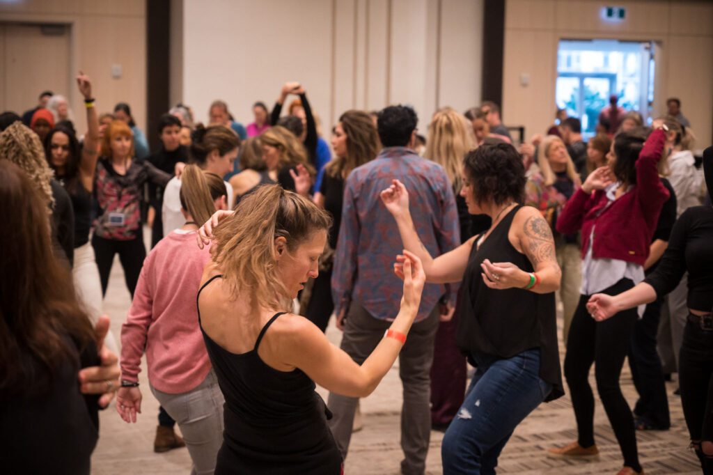 Confluence 2022 Audience Dancing